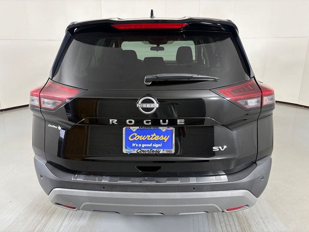 Used 2023 Nissan Rogue SV FWD image 7