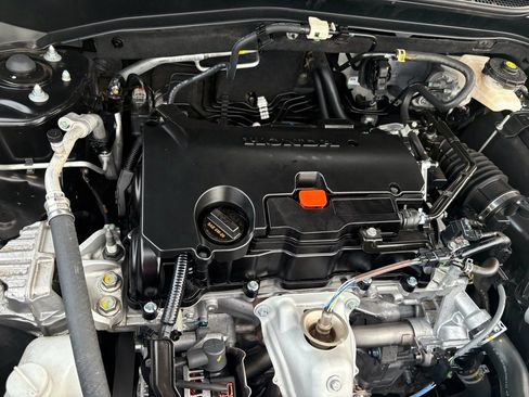 Certified 2024 Honda HR-V LX image 27