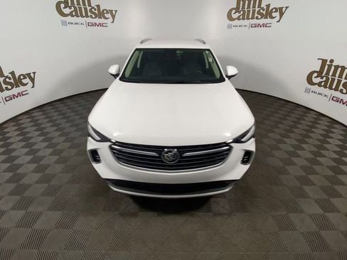 Certified 2023 Buick Envision Essence image 3