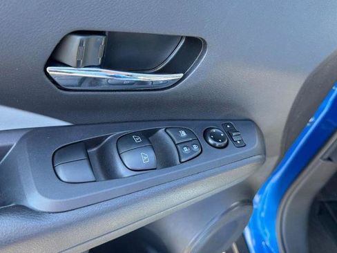 Certified 2023 Nissan Kicks SR w/ SR Premium Package FWD image 15