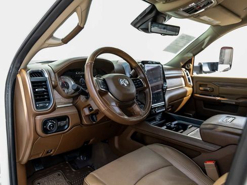 Used 2021 RAM 3500 Limited image 3