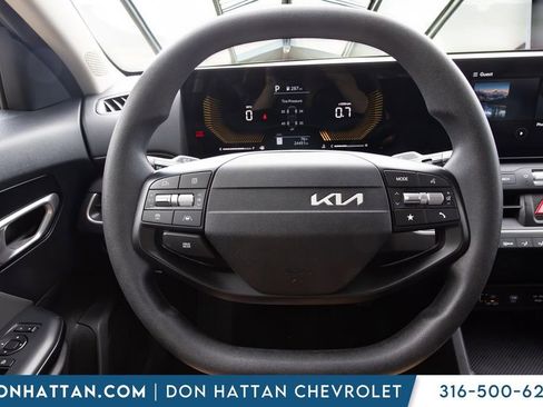 Used 2025 Kia K4 FWD image 5