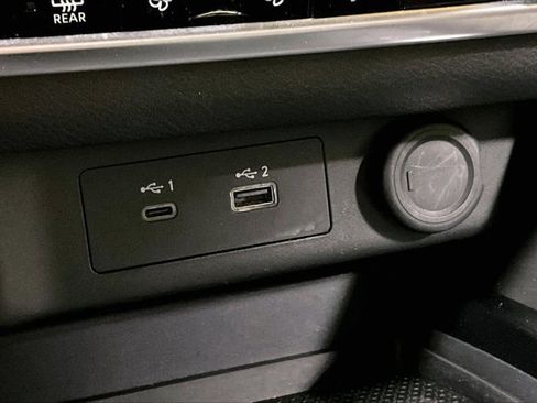 Used 2023 Nissan Rogue SV FWD image 33