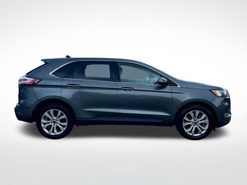 Used 2022 Ford Edge Titanium image 7