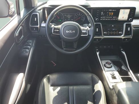 Used 2022 Kia Sorento S FWD image 12