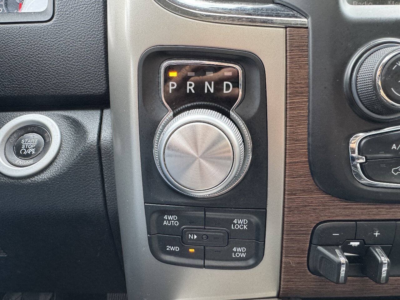 Used 2015 RAM 1500 Laramie AWD/4WD image 39