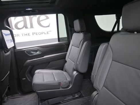 Used 2024 Chevrolet Suburban Z71 w/ Off-Road Capability Package AWD/4WD image 22