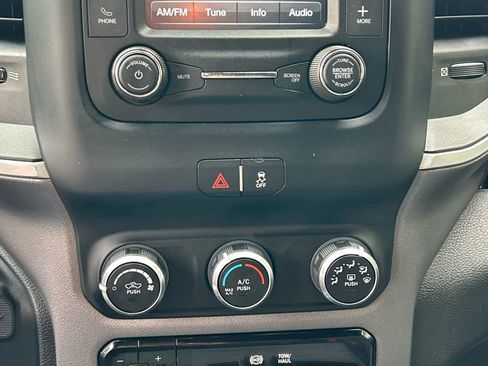 Used 2023 RAM 2500 Big Horn w/ Cold Weather Group image 18