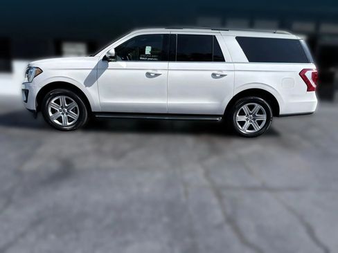 Used 2019 Ford Expedition Max XLT w/ Equipment Group 202A image 2