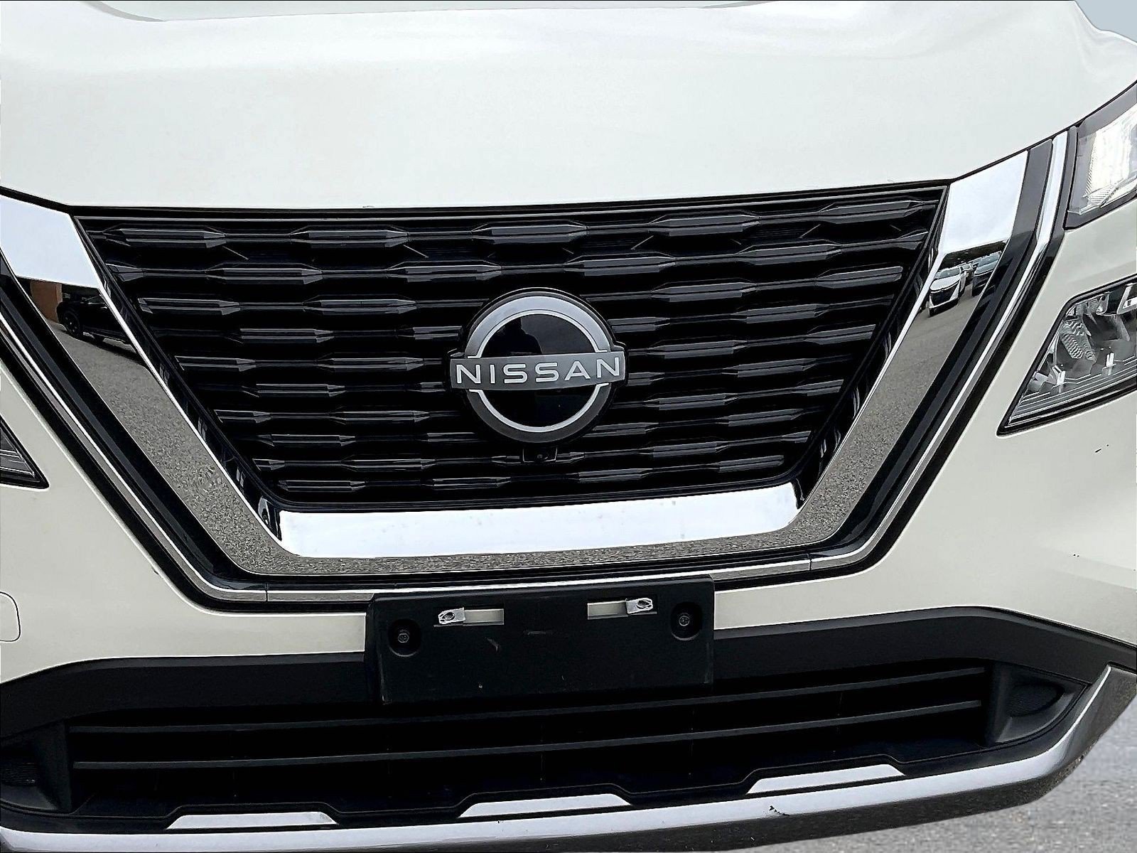 Certified 2023 Nissan Rogue SL AWD/4WD image 35