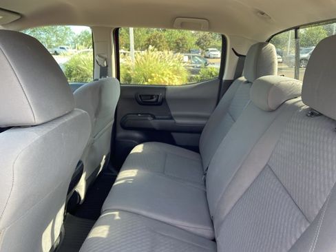 Used 2023 Toyota Tacoma SR AWD/4WD image 19