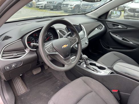Used 2023 Chevrolet Malibu LT w/ Driver Confidence Package FWD image 15