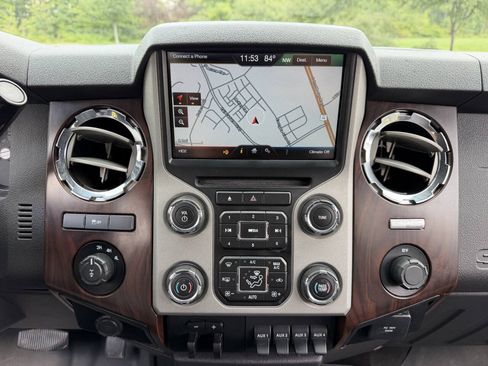 Used 2014 Ford F350 Lariat w/ Lariat Ultimate Package AWD/4WD image 21