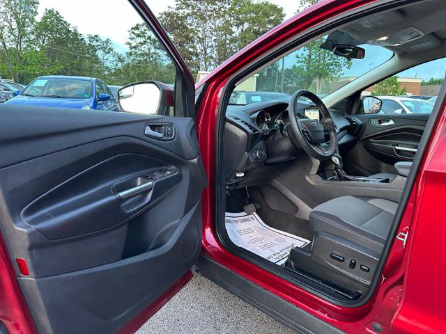 Used 2019 Ford Escape SE FWD image 11