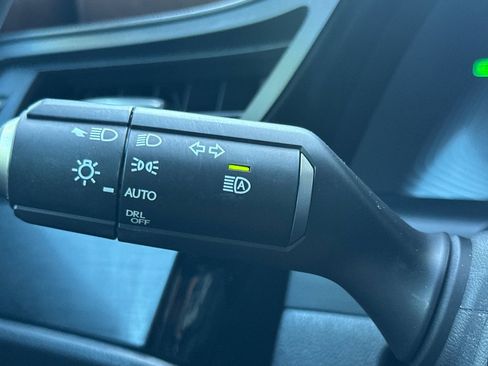 Used 2024 Lexus ES 300h w/ Premium Package image 30