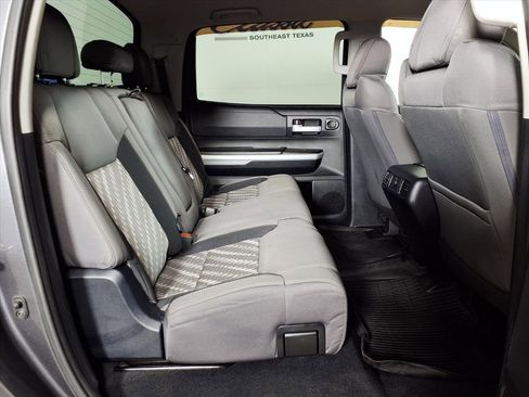 Used 2018 Toyota Tundra SR5 image 11