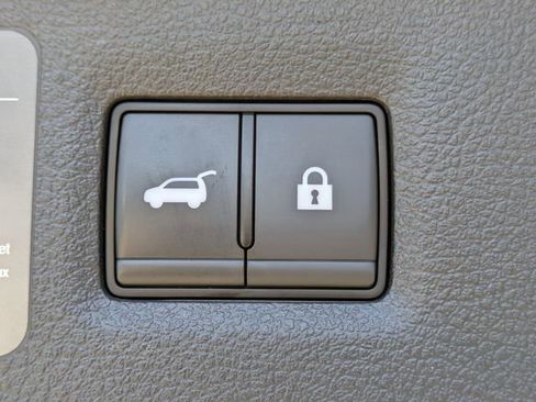 Used 2023 INFINITI QX55 Essential image 15