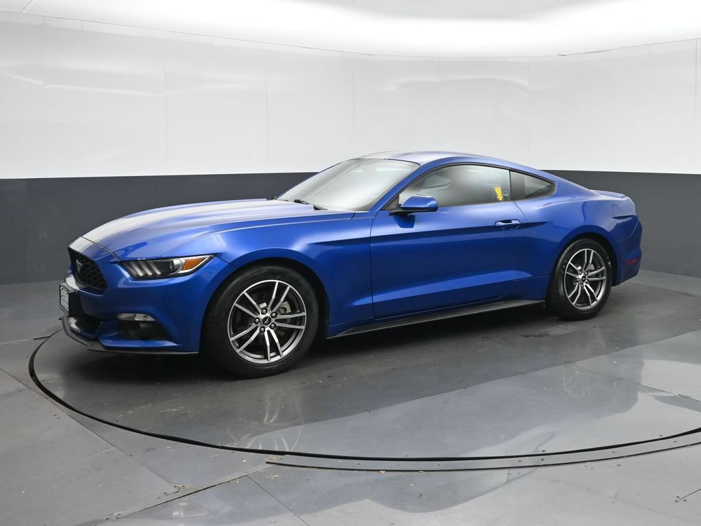 Used 2017 Ford Mustang Coupe RWD image 3