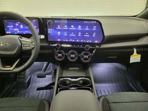 New 2025 Chevrolet Blazer EV RS image 44