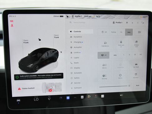 Used 2023 Tesla Model 3 Standard Range image 26