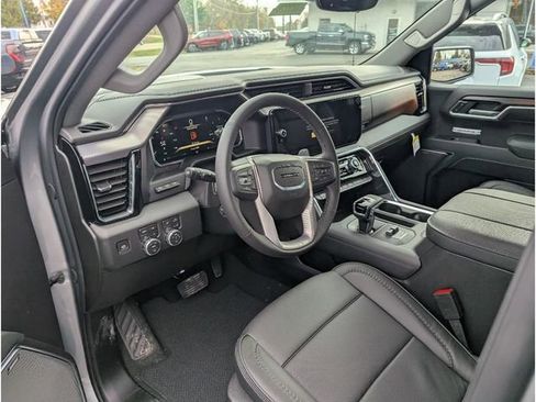 New 2026 GMC Sierra 1500 Denali w/ Denali Reserve Package image 14