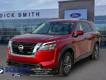 Used 2025 Nissan Pathfinder SV