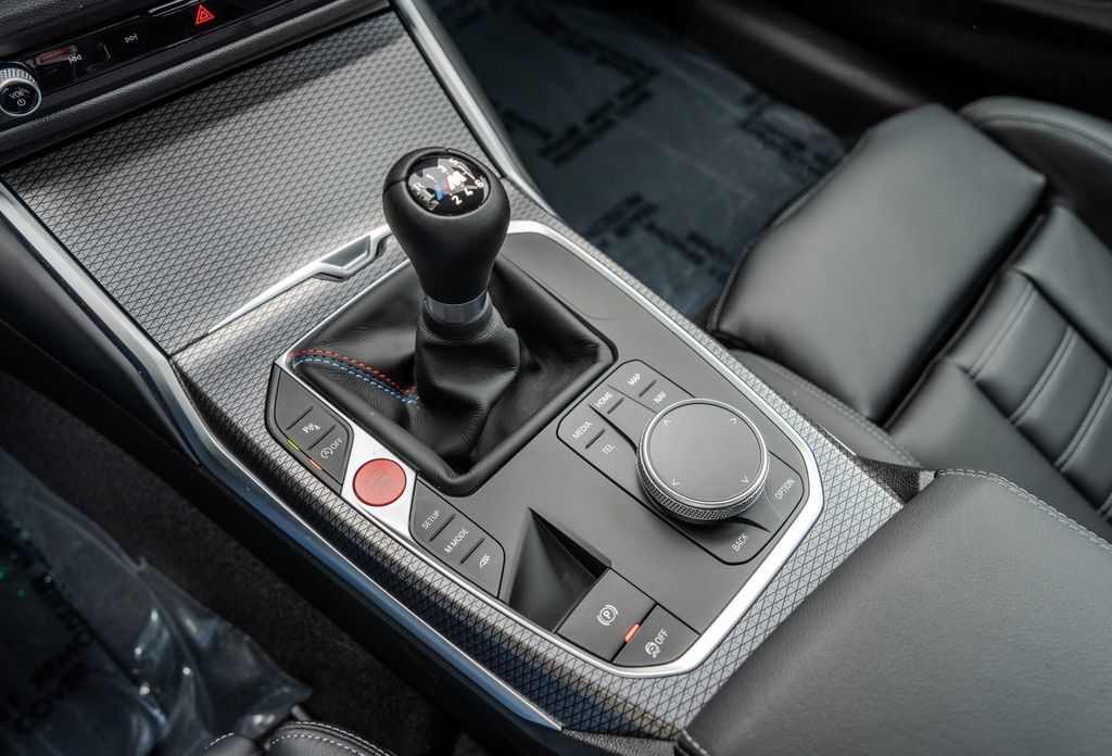 Used 2025 BMW M2 w/ Lighting Package RWD image 13