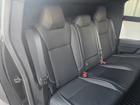 Used 2024 Tesla Cybertruck AWD Crew Cab image 25