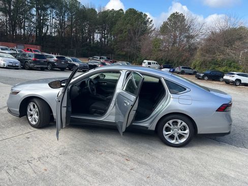 Used 2025 Honda Accord LX image 18