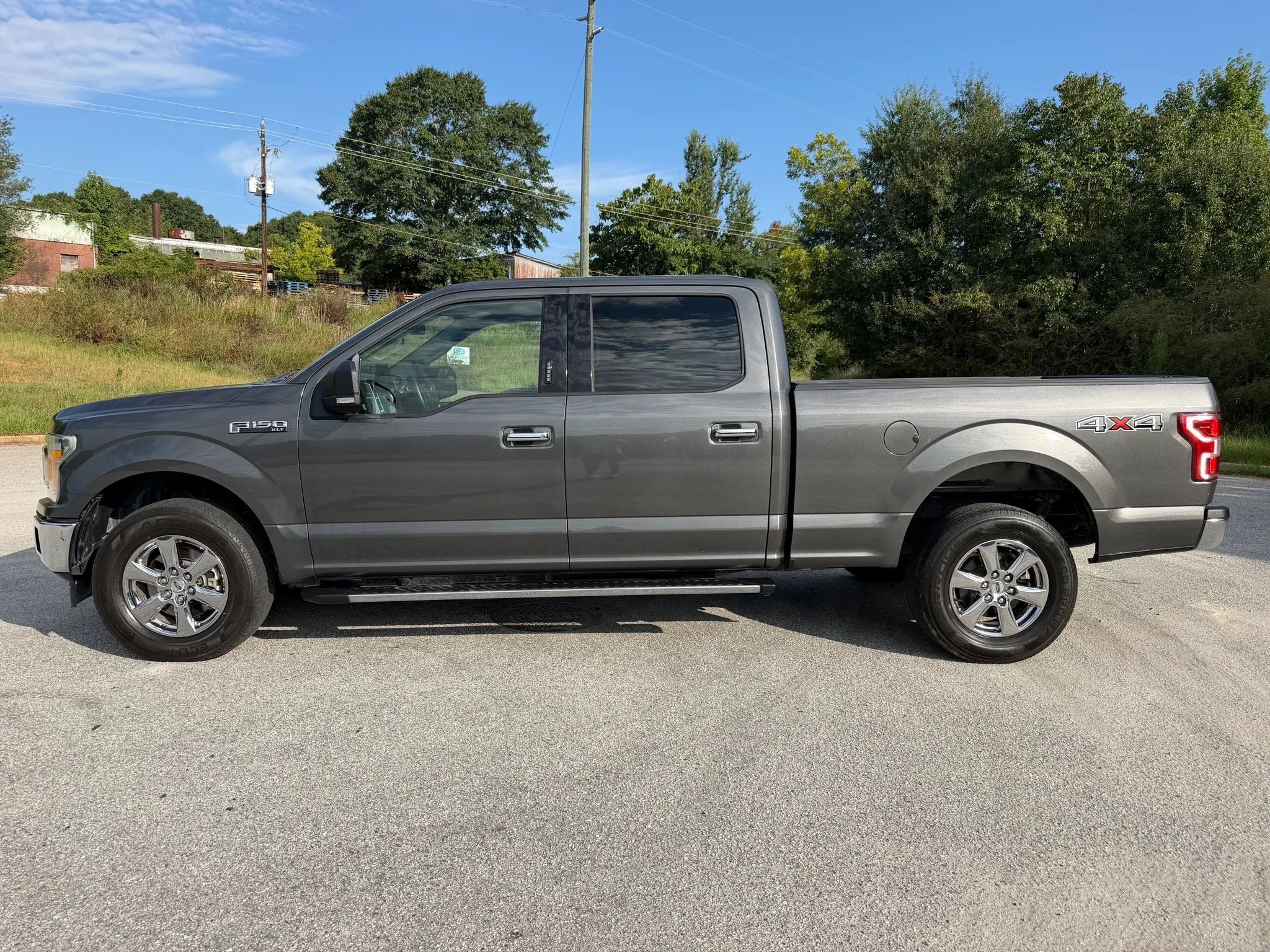 Used 2019 Ford F150 XLT w/ Equipment Group 302A Luxury AWD/4WD image 2