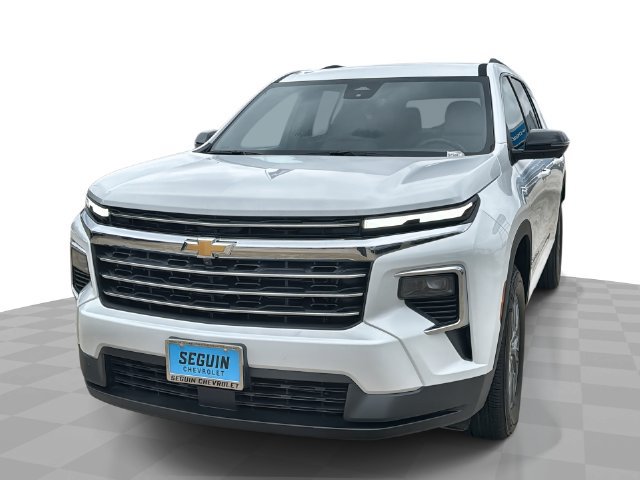 Used 2026 Chevrolet Traverse LT w/ Driver Confidence Package FWD image 1