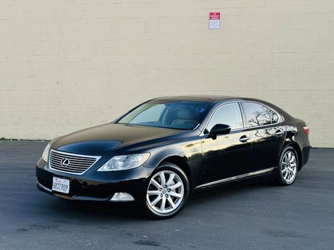 Used 2007 Lexus LS 460 L image 4