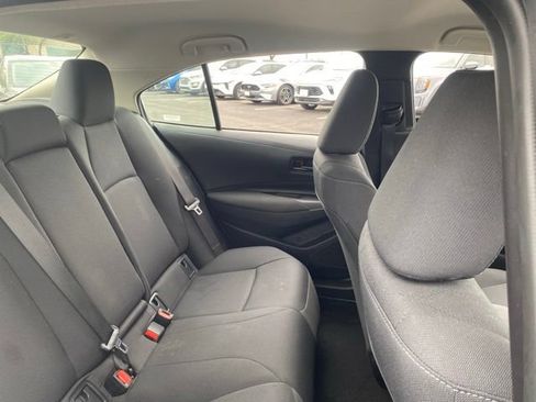 Used 2025 Toyota Corolla LE FWD image 6