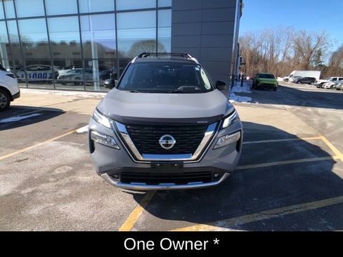 Used 2021 Nissan Rogue Platinum image 9