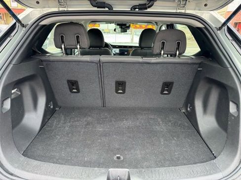 Used 2023 Chevrolet Bolt EUV LT image 23