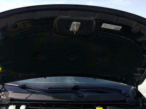 Used 2017 Chrysler Pacifica LX FWD image 65