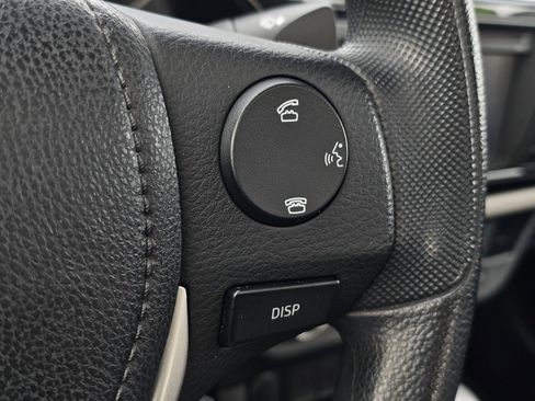 Used 2014 Toyota Corolla LE image 30