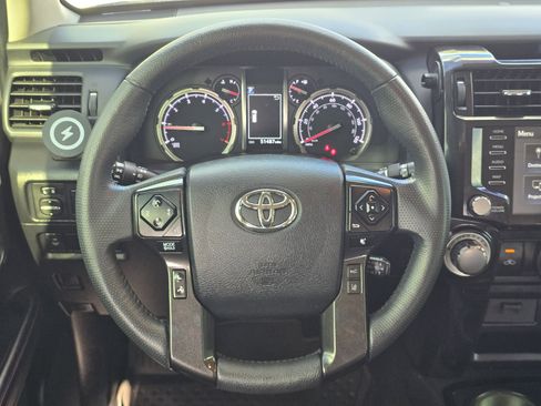 Used 2021 Toyota 4Runner Venture w/ Moonroof Package AWD/4WD image 15