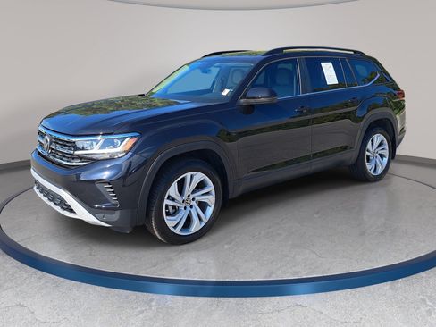 Certified 2023 Volkswagen Atlas SE w/ Panoramic Sunroof Package FWD image 1