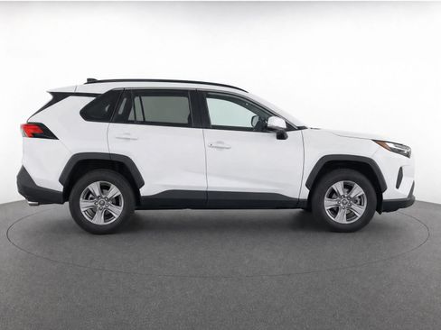 Certified 2025 Toyota RAV4 XLE w/ Convenience Package AWD/4WD image 8