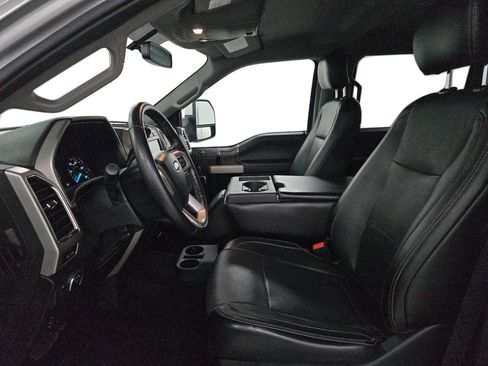 Used 2018 Ford F250 Lariat w/ Lariat Value Package image 9