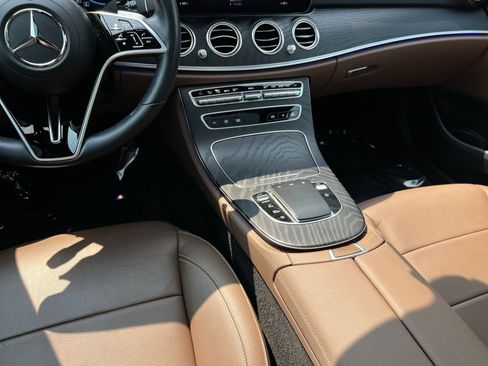 Used 2021 Mercedes-Benz E 350 4MATIC Sedan image 22