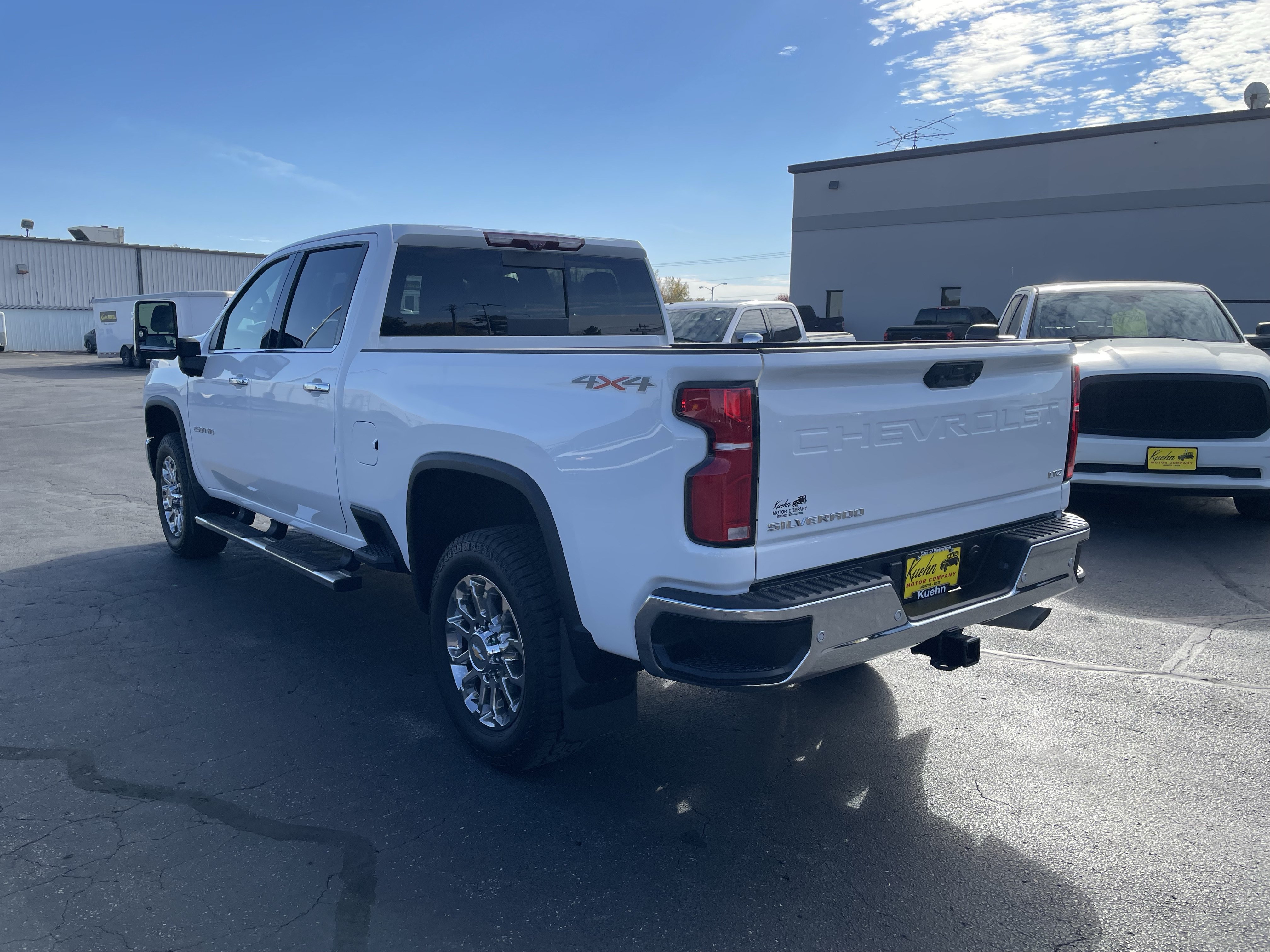 Used 2026 Chevrolet Silverado 2500 LTZ w/ LTZ Premium Package AWD/4WD image 6