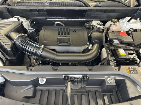 Certified 2023 GMC Acadia SLE w/ Driver Convenience Package image 30