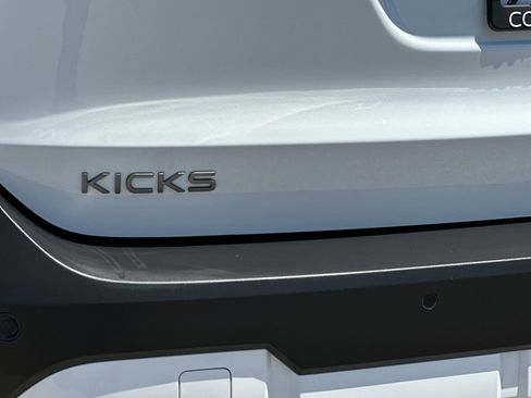Used 2025 Nissan Kicks SV FWD image 26