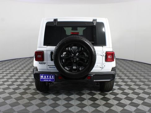 Used 2025 Jeep Wrangler Unlimited Sahara w/ Safety Group AWD/4WD image 23