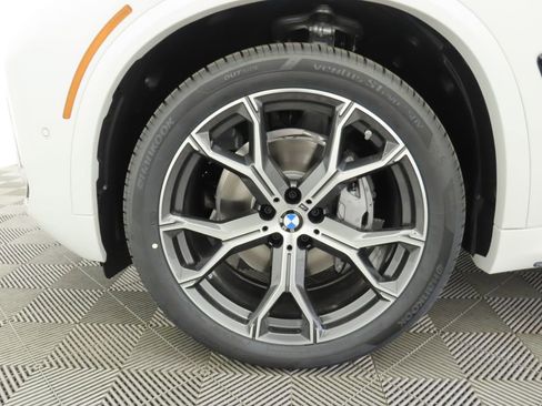 New 2026 BMW X5 xDrive40i w/ M Sport Package image 29
