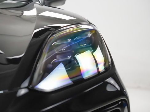 New 2025 Porsche Cayenne S image 7