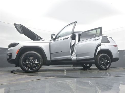 New 2025 Jeep Grand Cherokee L Limited image 61