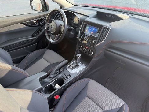 Used 2023 Subaru Crosstrek 2.0i Premium image 14
